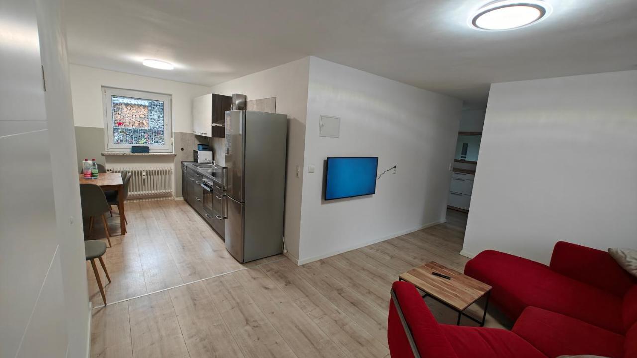 Ferienwohnung "Sorgenfrei" In Coburg ! - Im Eg Mit Privatparkplatz & Balkon Exterior foto