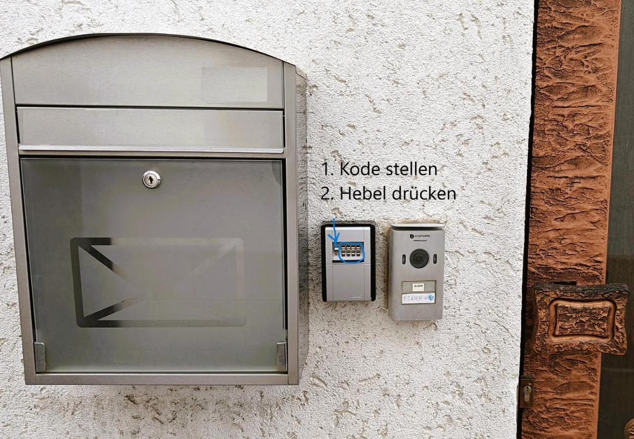 Ferienwohnung "Sorgenfrei" In Coburg ! - Im Eg Mit Privatparkplatz & Balkon Exterior foto